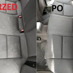 Por&oacute;wnanie tylnej kanapy samochodowej przed i po czyszczeniu: widoczne plamy i zabrudzenia zniknęły, przywracając świeży wygląd tapicerce.