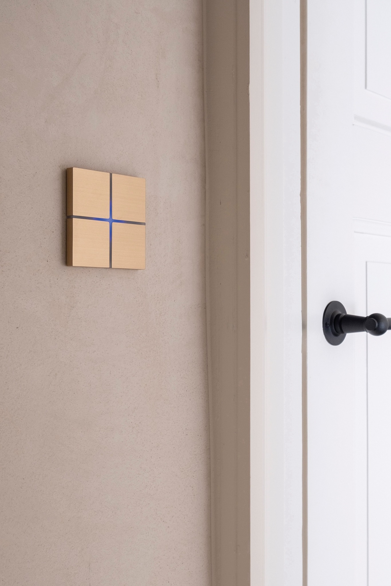 Włącznik dotykowy Basalte