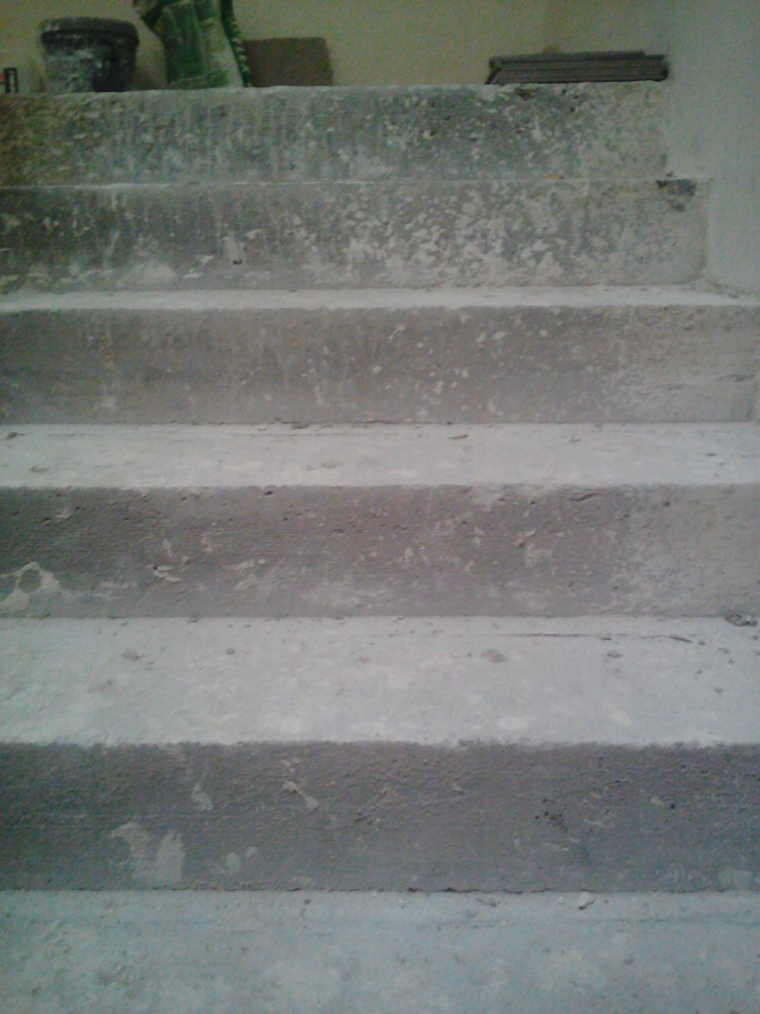 Cholerne schody! To byla masakra. Wydawalo sie ze to jest robota nie do zakonczenia. A jednak!