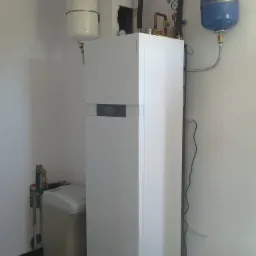 Kocioł Vitodens 343-F z instalacją solarną i zmiękczaczem , Straszyn