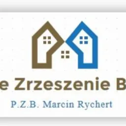 Logo Pomorskiego Zrzeszenia Budowlanego z dwoma stylizowanymi domami w kolorach brązowym i niebieskim, na białym tle z drobnymi szarymi kropkami.