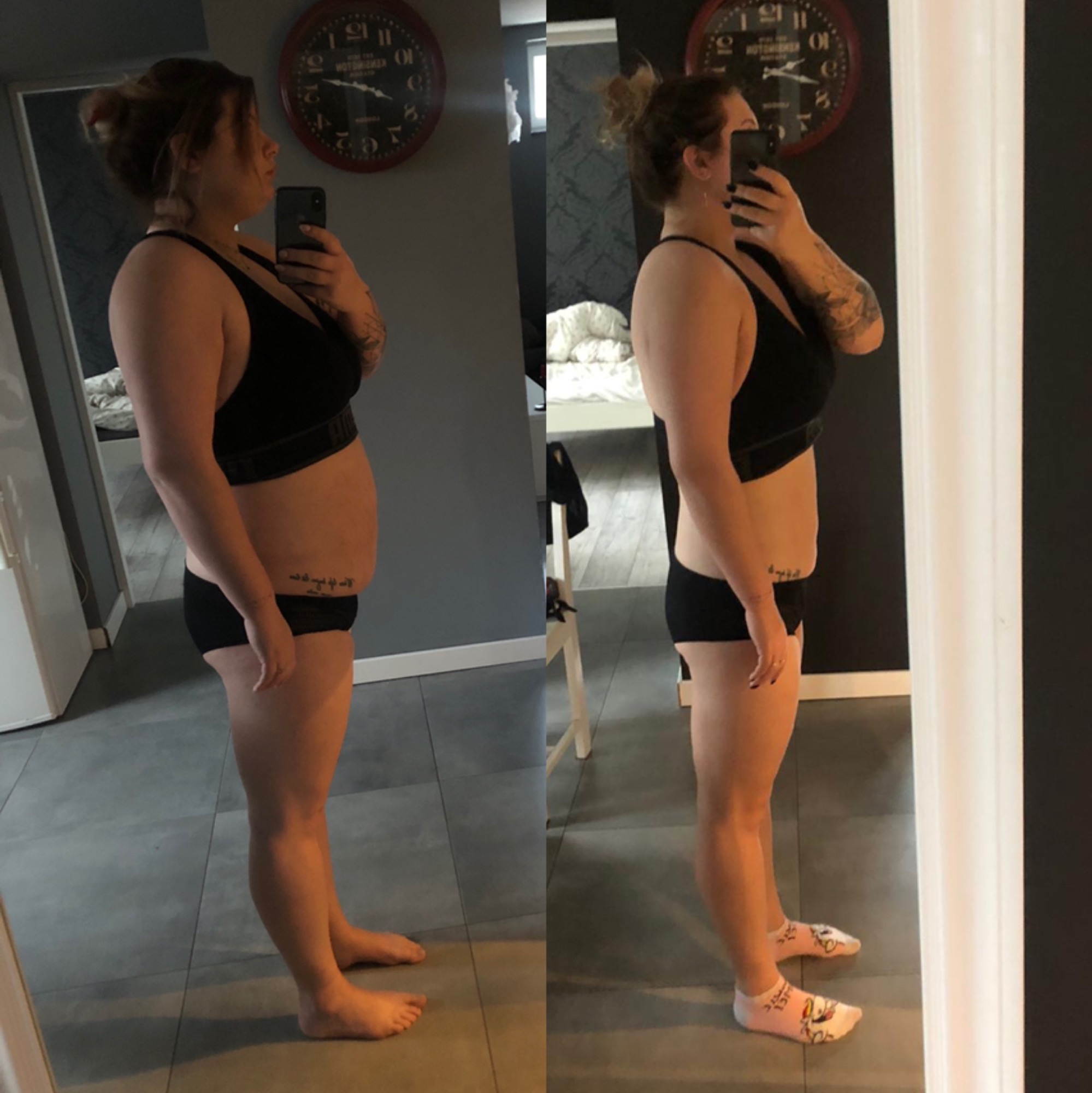 Kobieta w czarnym stroju sportowym prezentuje metamorfozę sylwetki, porównując zdjęcie 'przed' i 'po' na jednym ujęciu, z widocznym tatuażem na boku i zegarem na ścianie w tle.