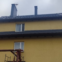 Malowanie dachu i obróbka kominów blachą 