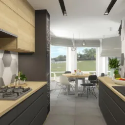 Wizualizacja kuchni z drewnianymi szafkami górnymi i szarymi dolnymi, heksagonalne płytki na ścianie, okrągły stół z krzesłami w tle, widok na zieleń za oknem.