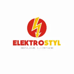 Logo firmy Elektrostyl z symbolem błyskawicy w czerwonym okręgu i napisem 'Instalacje Elektryczne' poniżej.