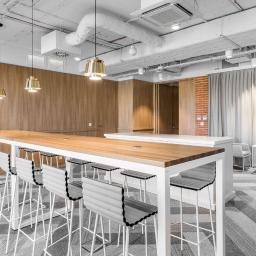 stoły 4HOMESPACE do przestrzeni biurowej i restauracyjnej, zdjęcie wykonane przez: fotomohito