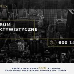 Czarno-białe zdjęcie panoramy miasta z góry, z nałożonym tekstem: 'CENTRUM DETEKTYWISTYCZNE FOX' oraz numerem telefonu. W górnym lewym rogu logo firmy CDFox.