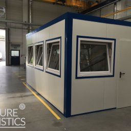 Zabudowa przemysłowa z płyty warstwowej. 