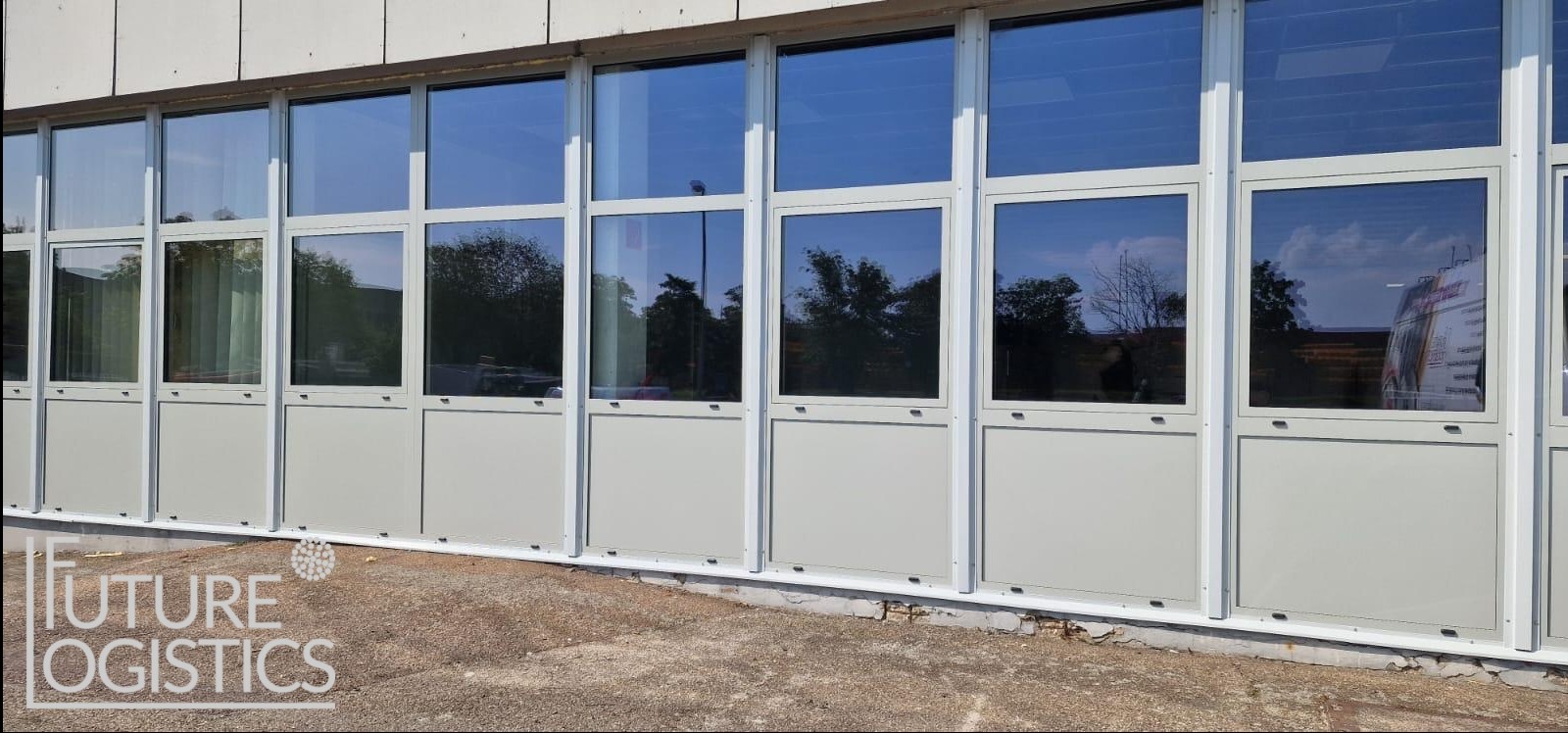 Fasada zewnętrzna budynku.