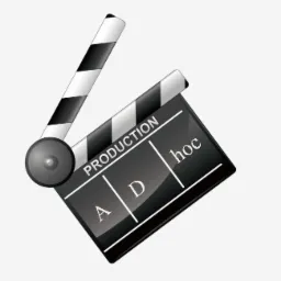 Czarno-biały klaps filmowy z napisem 'PRODUCTION' i literami 'A', 'D', 'hoc' na białym tle.