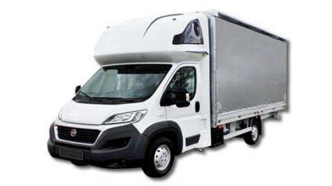 Biały samochód dostawczy z zabudową kontenerową i wysokim dachem, przeznaczony do przeprowadzek międzynarodowych, widoczny z boku na białym tle.