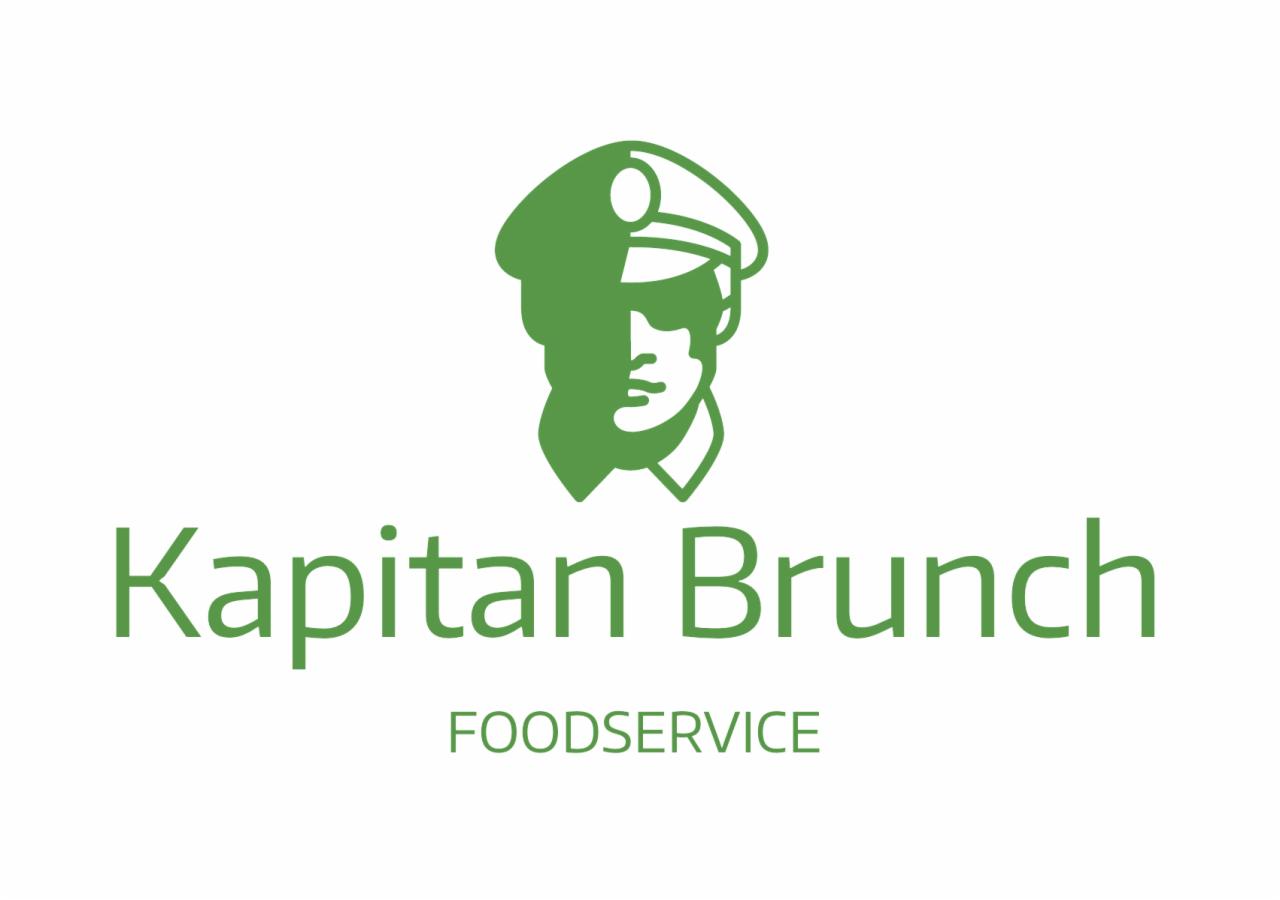 Zielone logo firmy Kapitan Brunch Foodservice z wizerunkiem kapitana w czapce.