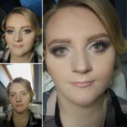 Portret kobiety przed i po delikatnym, wieczorowym makijażu, prezentujący różnicę w wyglądzie, z widocznym cieniowaniem powiek i podkreślonymi rzęsami.
