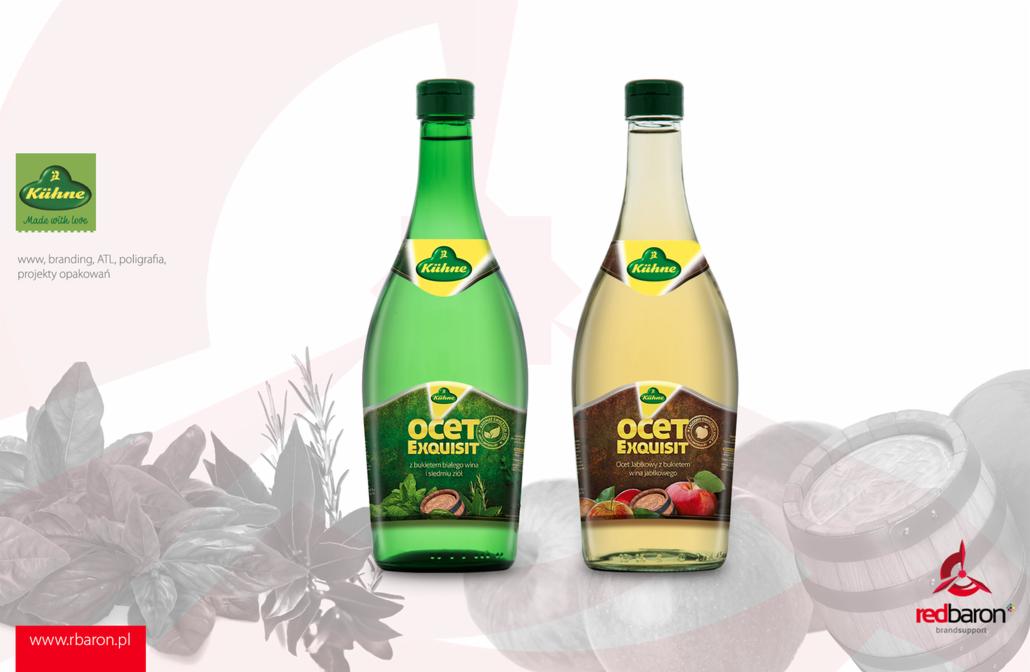 Dwie butelki octu Kühne Exquisit: zielona z ziołami i biała z jabłkami, ustawione na białym tle z elementami graficznymi i logo firm.
