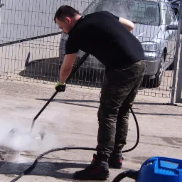 Czyszczenie kostki brukowej