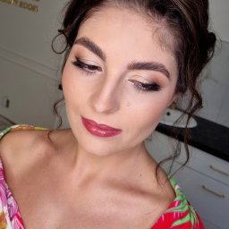 Makijaż okazjonalny 