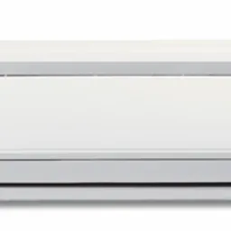 Biały klimatyzator ścienny Daikin, widok z przodu na białym tle, z widocznym logo i panelem sterowania.