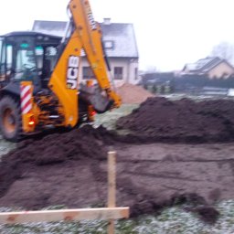 Przygotowanie terenu pod płytę fundamentową w Brzozówce