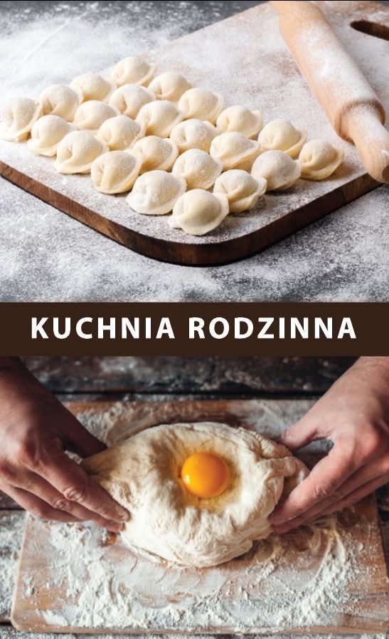 Ręcznie robione pierogi na desce, obok wałek. Na dole ciasto z jajkiem. Całość w jasnej tonacji, posypane mąką.