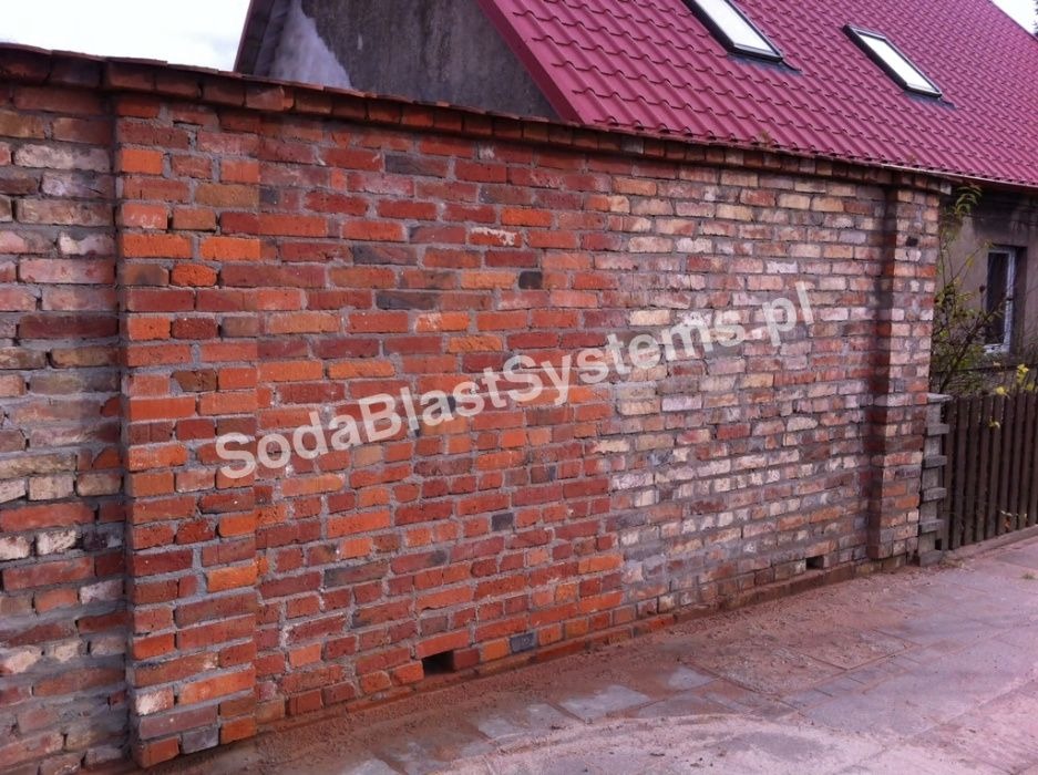 Czyszczenie murów ceglanych za pomocą sodowania