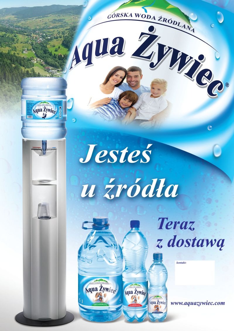 Reklama wody Aqua Żywiec z dystrybutorem, butelkami o różnej pojemności i wizerunkiem rodziny na tle górskiego krajobrazu.