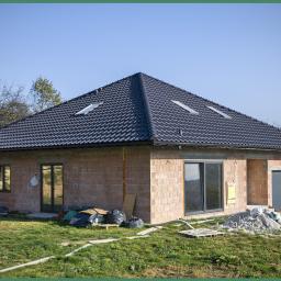 Wola Nieszkowska (Gmina Bochnia) - adaptacja projektu budynku mieszkalnego jednorodzinnego (wg projektu Pracowni Projektowej DOM.PL - Dom przy słonecznej BIS CE DOM-EB4-29).