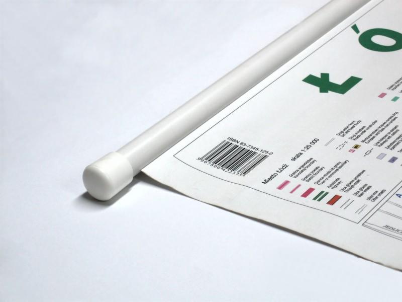 Fragment mapy miasta Łódź w skali 1:20 000, z ISBN i legendą, zawieszonej na białym, plastikowym wieszaku.