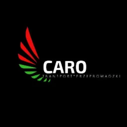 Logo firmy CARO z czerwono-zielonym symbolem skrzydeł i napisem 'TRANSPORT * PRZEPROWADZKI' na czarnym tle.