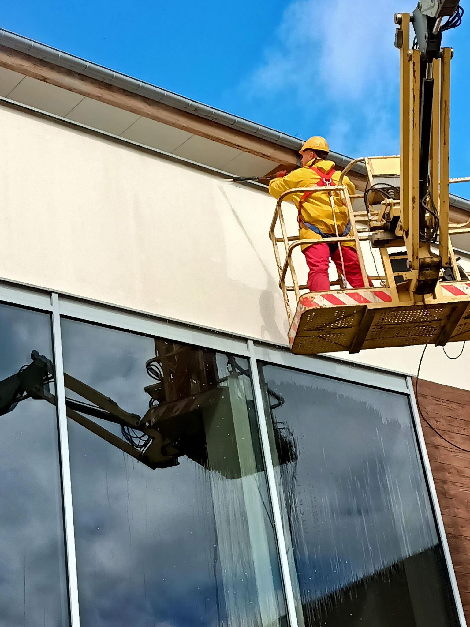 Mycie Halli Widowiskowo-sportowej