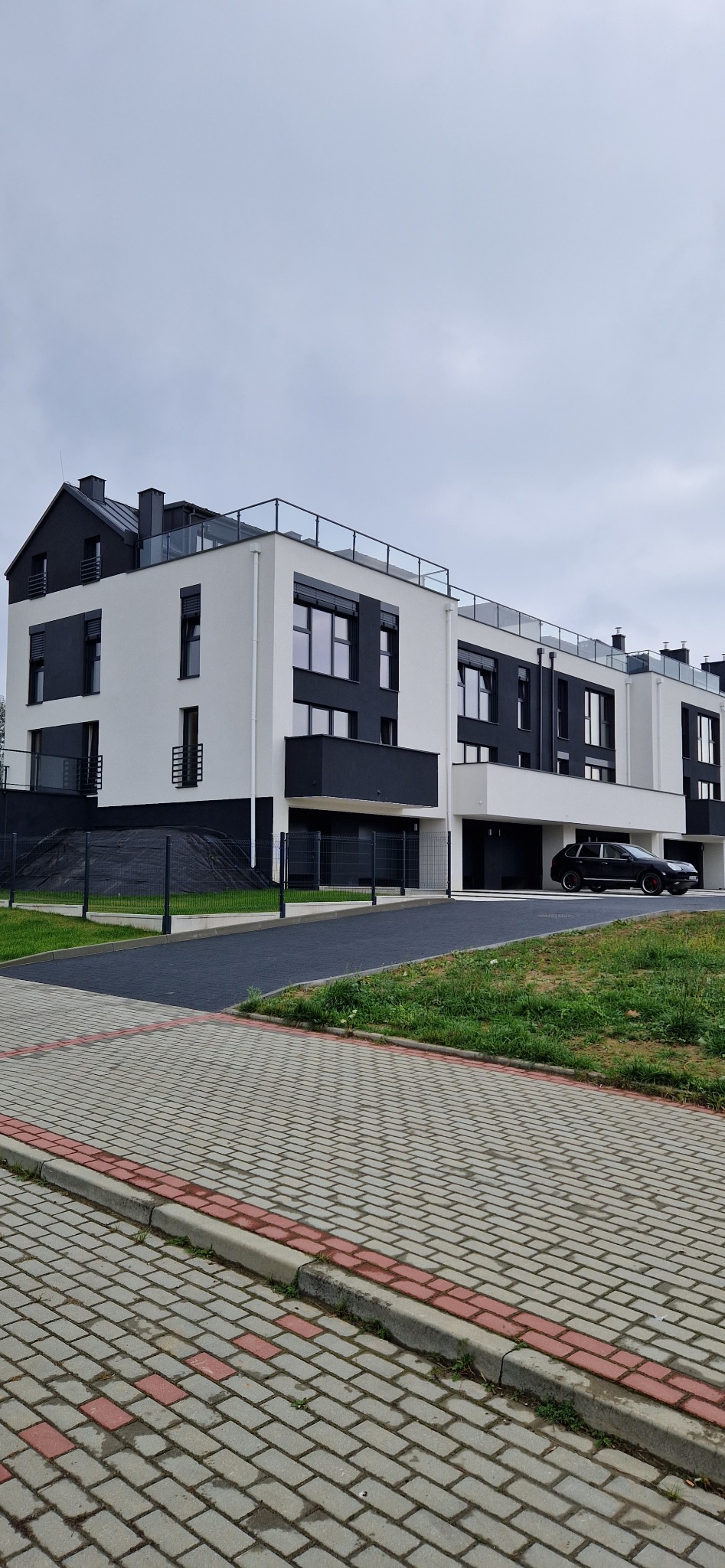 Kompleksowa instalacja elektryczna, rtv nieskoprądowa i odgromowa 8 mieszkań I garaży