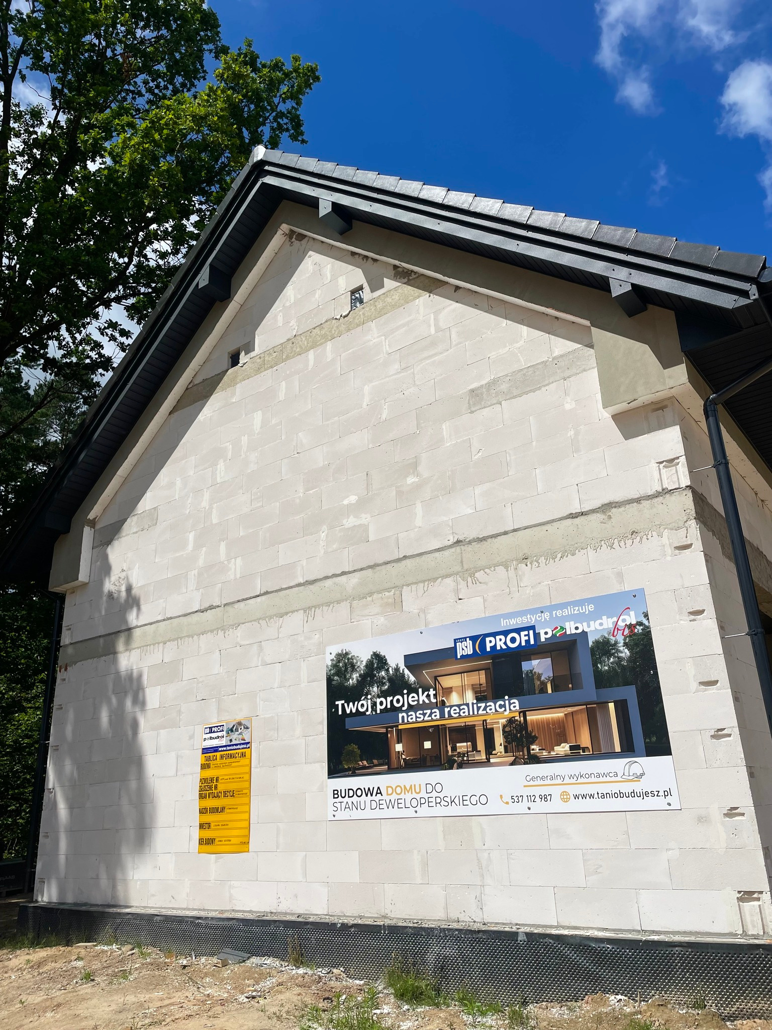 Kompleksowa realizacja budowy domu na Ratajach realizowana przez generalnego wykonawce robót budowlanych Polbudrol.