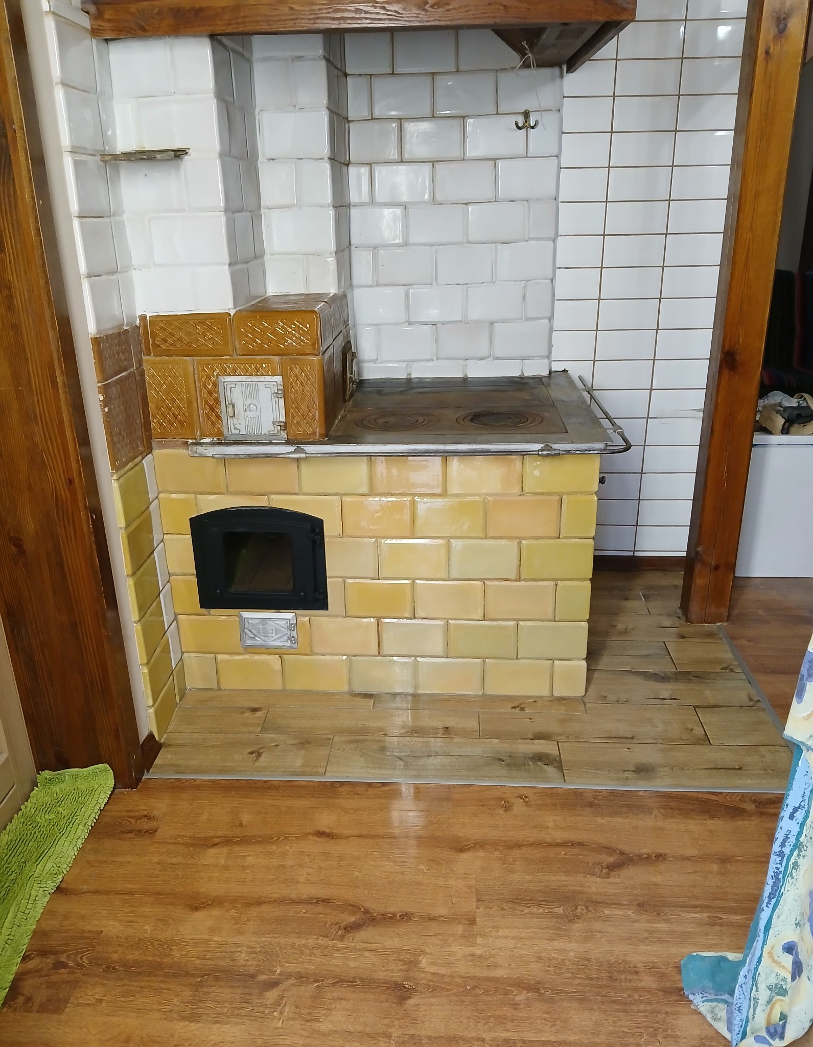 Piec kaflowy z piekarnikiem