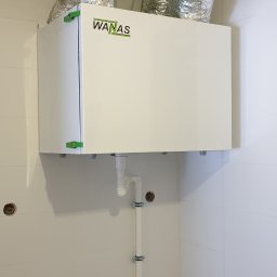 Green House - Montaż rekuperatora Wanas w kotłowni.