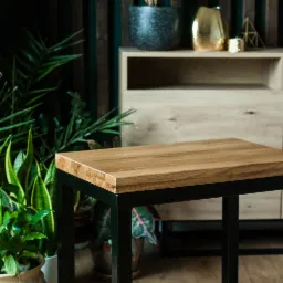 Stolik loftowy do sypialni. W pełni własne wykonanie na zamówienie.