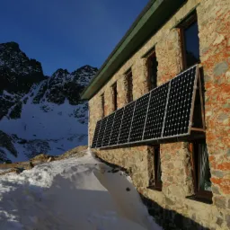 Instalacja fotowoltaiczna schronisko Tereho Tatry
