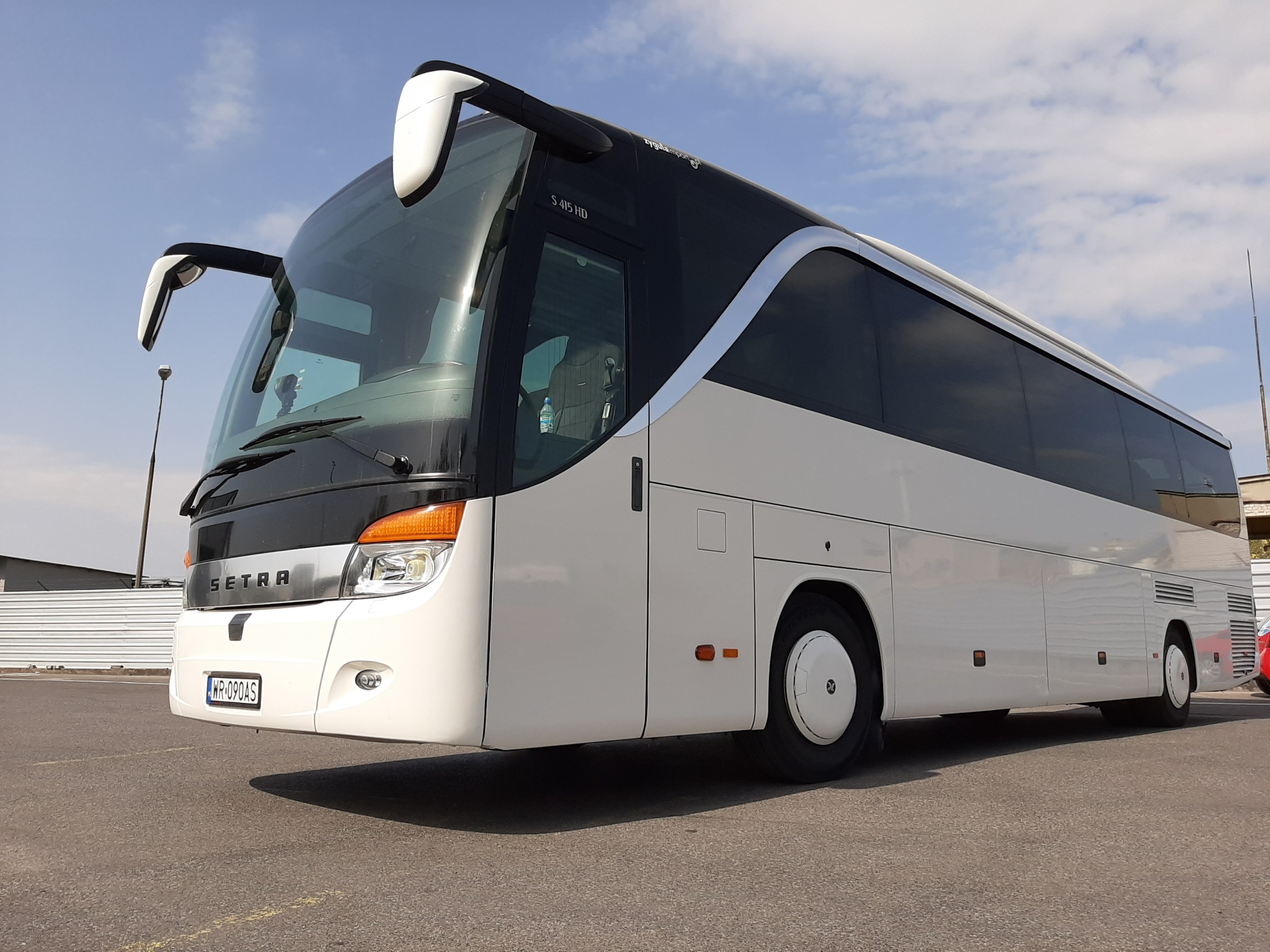 Setra 415hd, 49+2