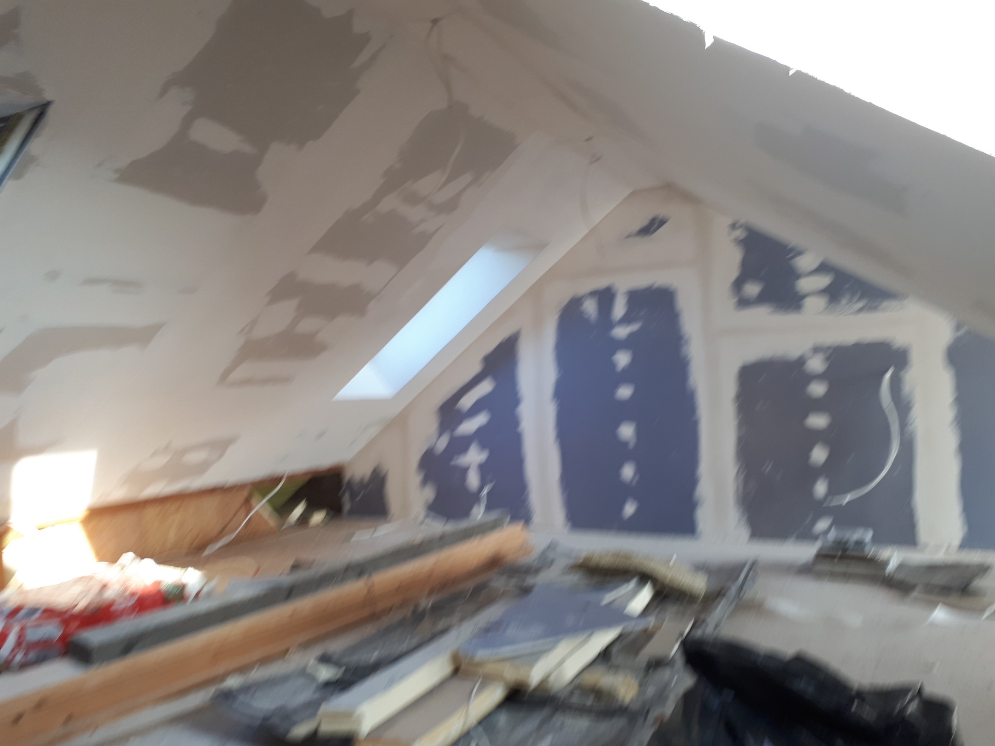 Ocieplenie poddasza oraz obróbka z kg i szpachlowanie