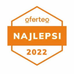 Pomarańczowa odznaka Oferteo 'Najlepsi 2022' na białym tle.
