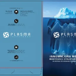 Firmowy folder reklamowy Plasma Investment z wizualizacją góry lodowej zanurzonej w wodzie, symbolizującej innowacyjną metodę modyfikacji struktury cieczy za pomocą wyładowania jarzeniowego, obok...
