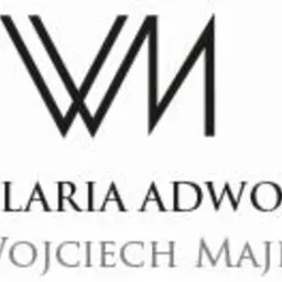 Logo Kancelarii Adwokackiej Wojciech Majka, minimalistyczny znak graficzny w kolorze czarnym na białym tle.