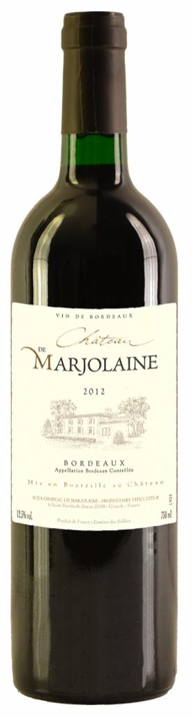 Butelka czerwonego wina Bordeaux Chateau Marjolaine z rocznika 2012, z wyraźnie widoczną etykietą z rysunkiem budynku.
