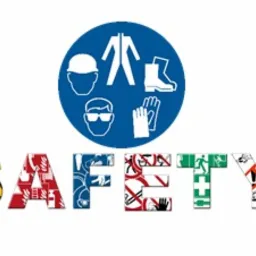 Napis SAFETY wypełniony ikonami ostrzegawczymi i BHP, nad nim okrągła ikona z symbolami ochron osobistych: kask, kombinezon, okulary, rękawice, buty, na białym tle.