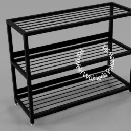 Czarny, metalowy regał na buty z trzema poziomami, wykonany z profili i prętów, z widocznym znakiem wodnym firmy.