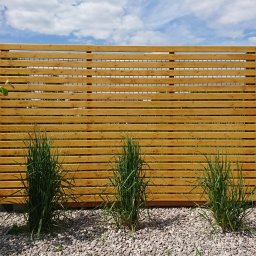 Architektura ogrodowa_panel dekoracyjny ażurowy z drewna