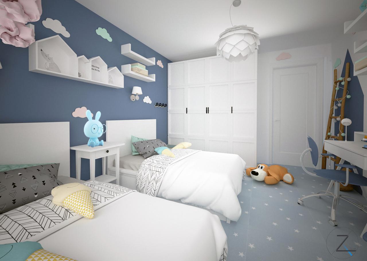 Pokój dziecięcy z dwoma białymi łóżkami, niebieską ścianą z dekoracjami chmur, białymi półkami w kształcie domków, lampką nocną w kształcie niebieskiego królika w okularach, dużą białą szafą...