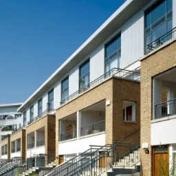 Budynek wielorodzinny.