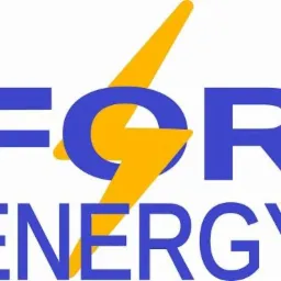 Logo firmy 'FOR ENERGY' z niebieskim napisem i żółtym symbolem błyskawicy przecinającym literę 'O'.