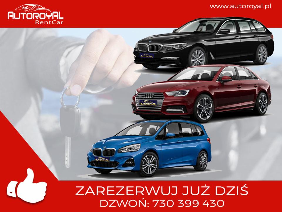 Kluczyk od samochodu na tle wizualizacji trzech różnych modeli aut: czarne kombi, bordowy sedan i niebieski minivan.