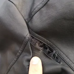 Naprawa odzieży skórzanej (ekoskóra) - przed