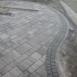 Układanie kostki brukowej Wielopole 3